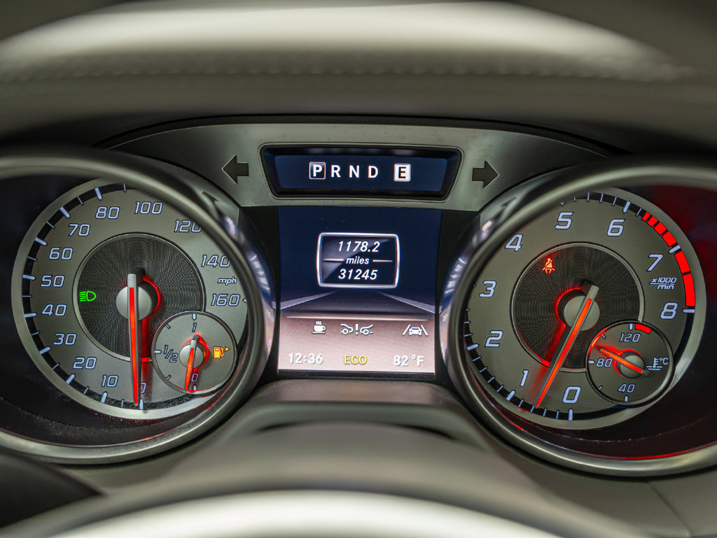 Used 2013 Mercedes-Benz SL 550 image 32