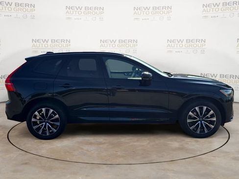 Certified 2024 Volvo XC60 B5 Plus w/ Protection Package Premier AWD/4WD image 6
