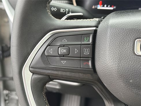 Used 2024 Jeep Grand Cherokee L Laredo AWD/4WD image 26