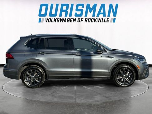Used 2024 Volkswagen Tiguan SE image 7