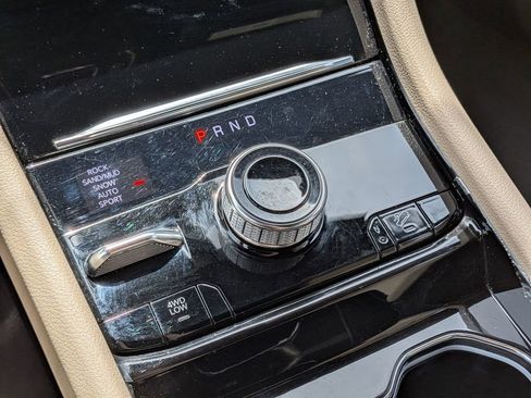 Used 2022 Jeep Grand Cherokee Limited 4xe image 18