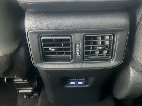 Certified 2025 Toyota RAV4 XLE FWD image 25