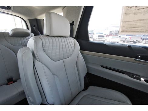 Used 2023 Hyundai Palisade Limited AWD/4WD image 13