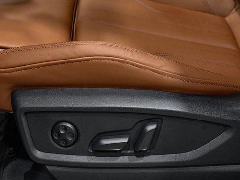 Used 2025 Audi Q5 2.0T Premium w/ Convenience Plus Package image 15