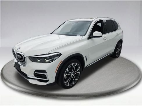 Used 2023 BMW X5 xDrive40i w/ Premium Package image 17