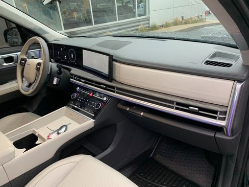 Used 2024 Hyundai Santa Fe Calligraphy image 11