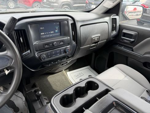 Used 2016 Chevrolet Silverado 1500 Custom w/ Custom Convenience Package AWD/4WD image 16