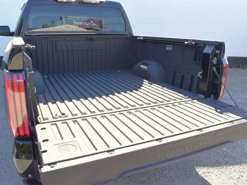 Used 2024 Toyota Tundra Limited AWD/4WD image 35