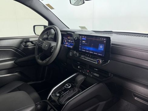 Used 2024 Chevrolet Colorado Trail Boss w/ Advanced Trailering Package AWD/4WD image 30