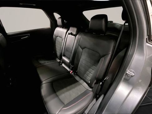 Used 2024 Ford Edge ST-Line image 26