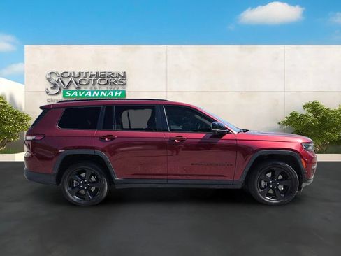 Used 2022 Jeep Grand Cherokee L Limited w/ Luxury Tech Group II RWD image 6