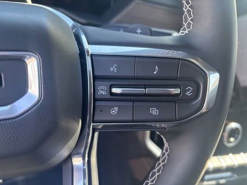 Used 2026 GMC Acadia Denali Ultimate image 18