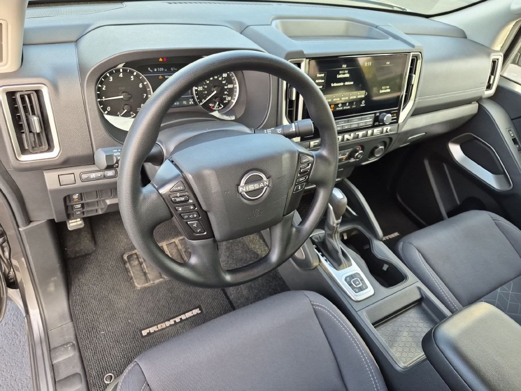 Used 2026 Nissan Frontier SV w/ Tow Package AWD/4WD image 10