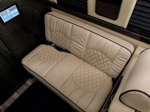 Used 2022 Mercedes-Benz Sprinter 3500 image 19