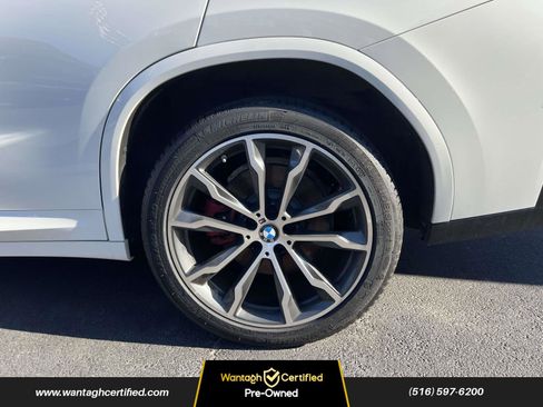 Used 2022 BMW X4 xDrive30i w/ Premium Package Essential image 9