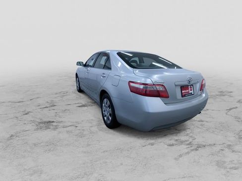 Used 2009 Toyota Camry LE image 8