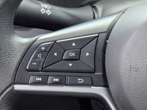 Used 2024 Nissan Altima 2.5 SV FWD image 16