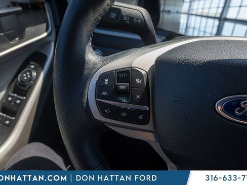 Used 2023 Ford Explorer XLT w/ Equipment Group 202A AWD/4WD image 12
