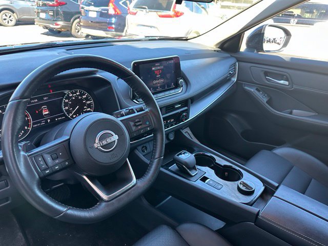 Used 2024 Nissan Rogue SV w/ SV Premium Package AWD/4WD image 18