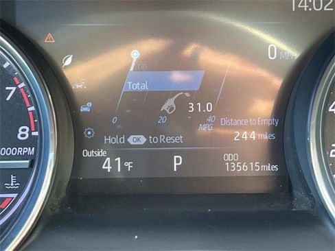 Used 2020 Toyota Camry SE image 33