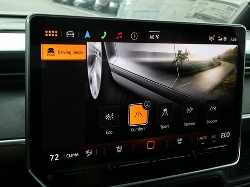 New 2025 Volkswagen ID. Buzz Pro S Plus image 42