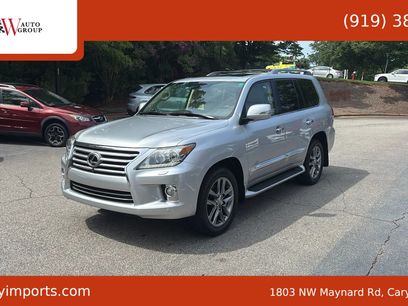 Used 2013 Lexus LX 570 4WD w/ Luxury Pkg