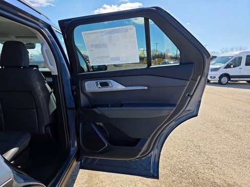 New 2026 Ford Explorer Active AWD/4WD image 26