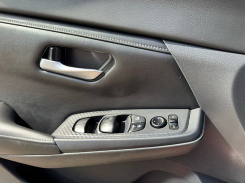Used 2022 Nissan Sentra SV w/ All-Weather Package FWD image 22