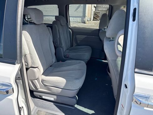Used 2012 Kia Sedona EX image 13