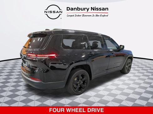 Used 2023 Jeep Grand Cherokee L Laredo AWD/4WD image 3