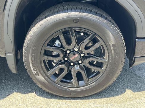 New 2026 GMC Sierra 1500 Elevation w/ LPO, Elevation Black Package RWD image 32