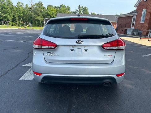 Used 2016 Kia Forte EX FWD image 6