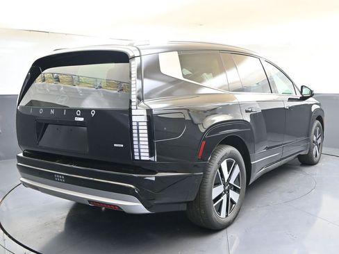 New 2026 Hyundai Ioniq 9 SEL image 5