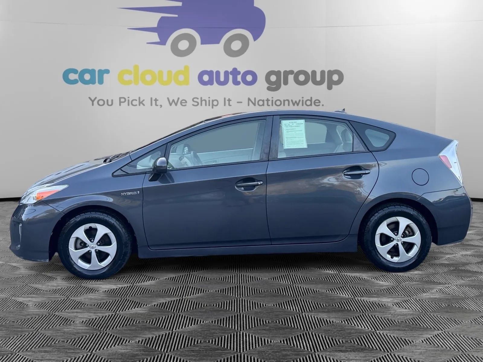 Used 2012 Toyota Prius Three FWD image 2