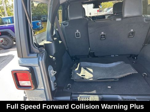 Used 2024 Jeep Wrangler Willys image 32