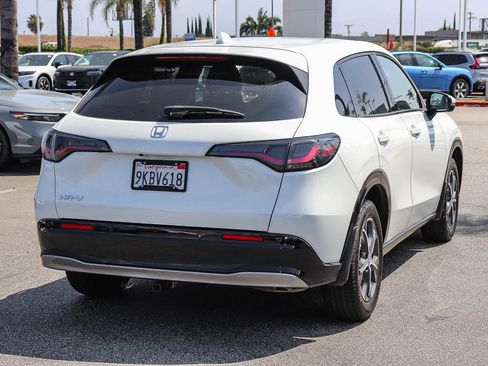 Used 2024 Honda HR-V EX-L image 11