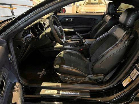 Used 2016 Ford Mustang Shelby GT350 w/ Technology Package image 15