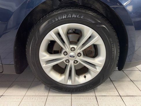 Used 2016 Ford Taurus SEL w/ Equipment Group 201A image 9