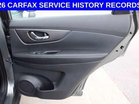 Used 2015 Nissan Rogue S image 21
