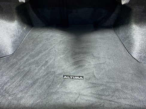 Used 2024 Nissan Altima 2.5 SV image 34