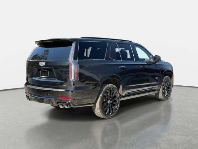 Used 2026 Cadillac Escalade V w/ LPO, ONYX Package AWD/4WD image 3