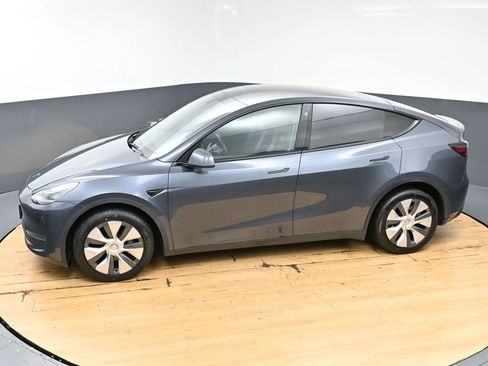 Used 2023 Tesla Model Y Long Range AWD/4WD image 50