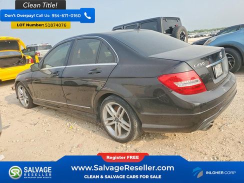 Used 2013 Mercedes-Benz C 250 Sedan image 3