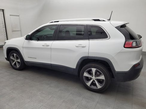 Used 2019 Jeep Cherokee Limited w/ Technology Group FWD image 3