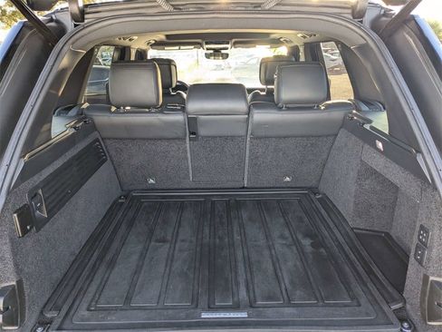 Used 2019 Land Rover Range Rover Supercharged image 13