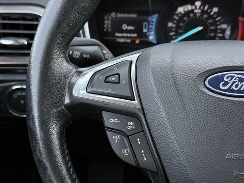 Used 2018 Ford Fusion SE w/ Equipment Group 602A FWD image 27