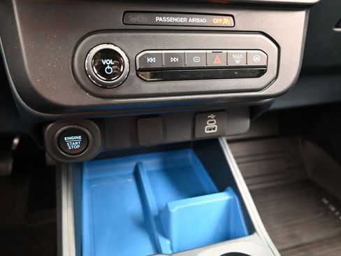 New 2025 Ford Maverick XLT w/ XLT Luxury Package image 39