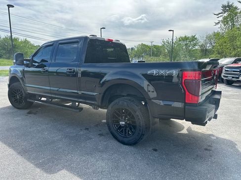 Used 2022 Ford F250 Lariat w/ Black Appearance Package AWD/4WD image 3