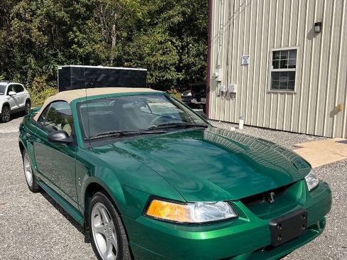 Used 1999 Ford Mustang Cobra RWD image 38
