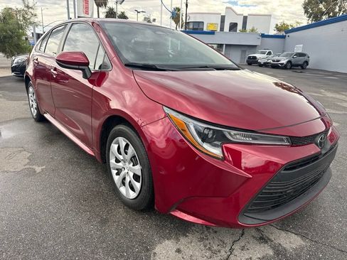 Used 2025 Toyota Corolla LE FWD image 1